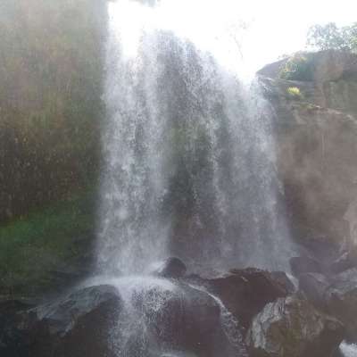 പുന്നയാർ ഫാൾസ് 