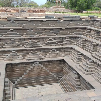 TOUR  OF  HAMPI – CAPITAL OF  VIJAYNAGARA  DYNASTY  